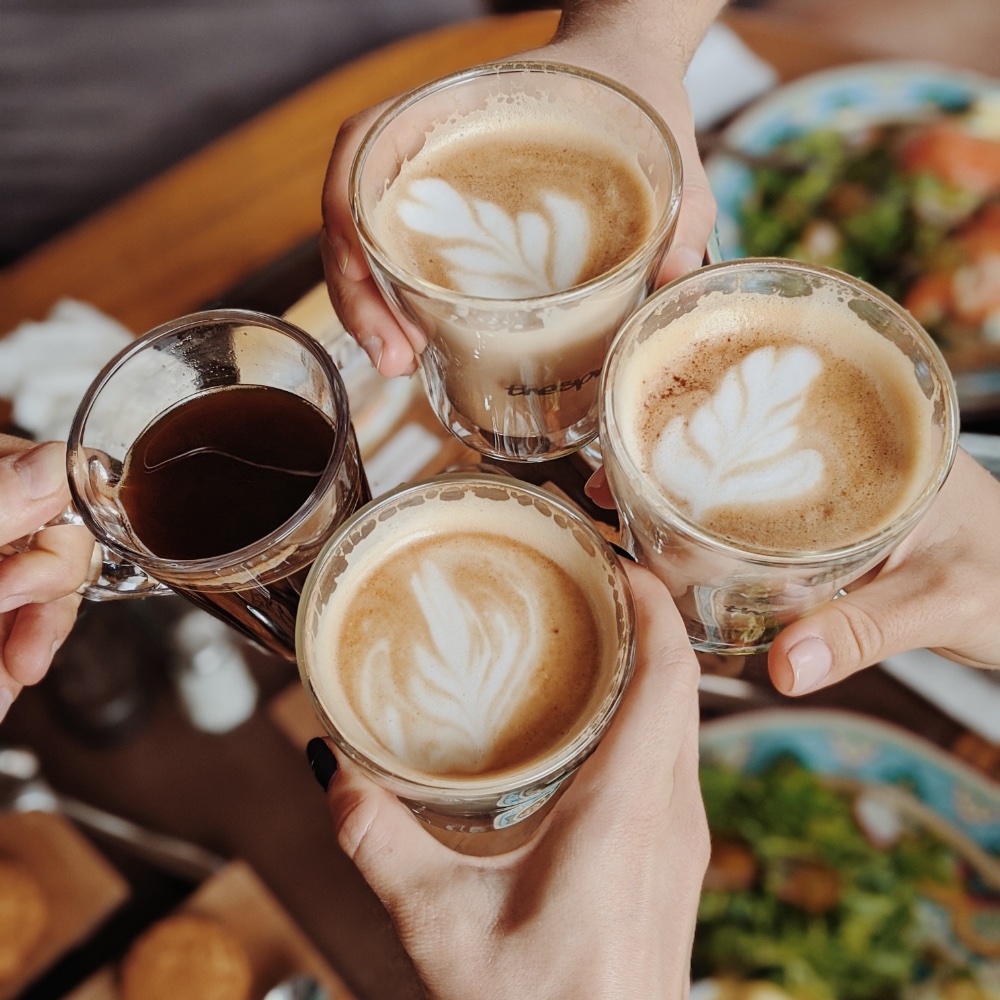 I enjoy coffee with friends and/or with food. I'm a social coffee drinker.